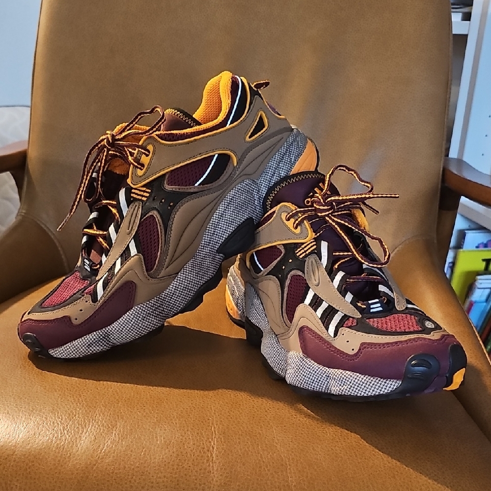 Adidas Cadiant Fyw Maroon and Khaki Athletic Shoes NWOB